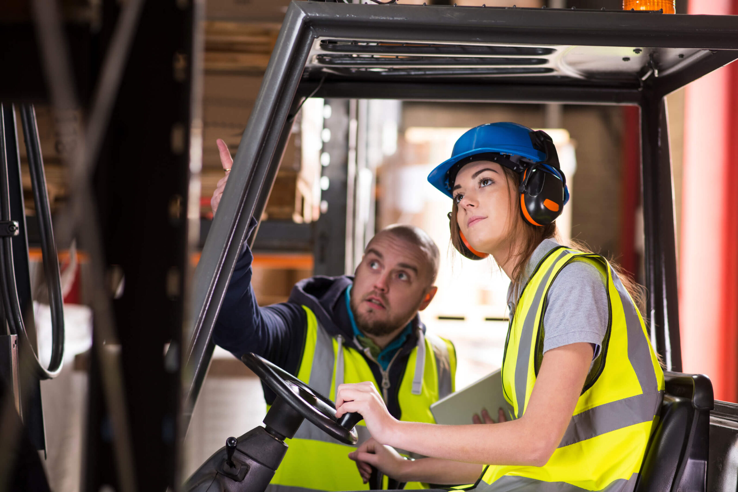 female-forklift-driver-training-000063174529_Large