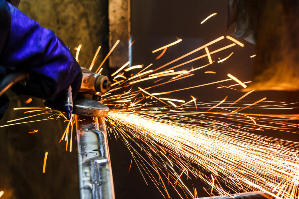 grinding machine on work and spark movement