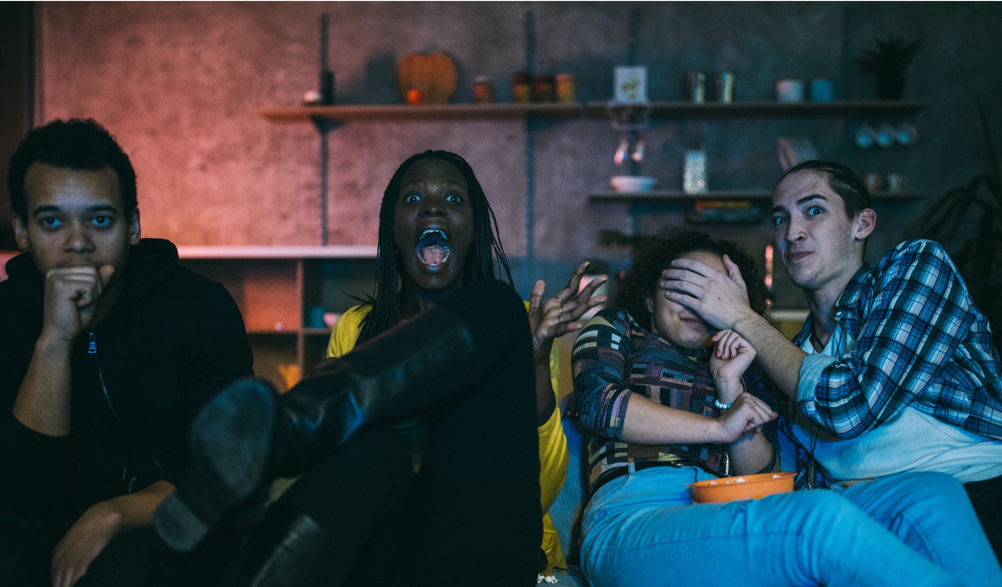 dont-watch-its-a-horrible-scene-picture-id1129349010 (1)